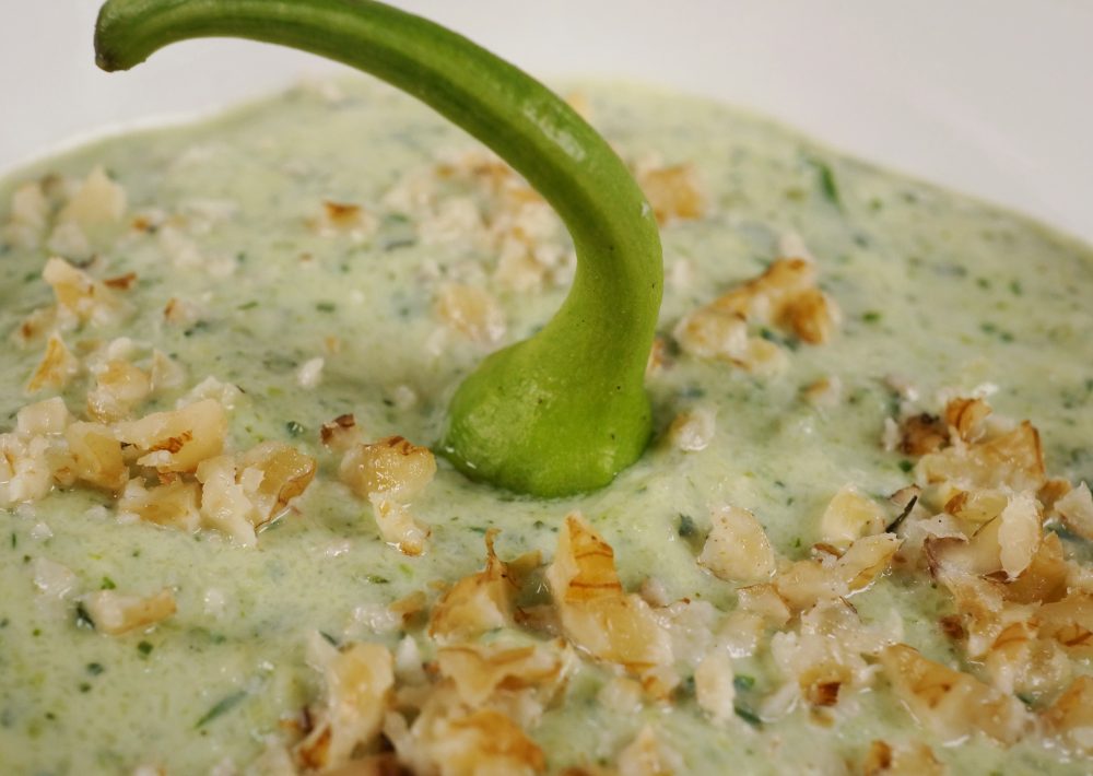 Zucchini-Joghurt-Dip mit Walnüssen | Coconut &amp; Cucumber Lieblingsrezepte