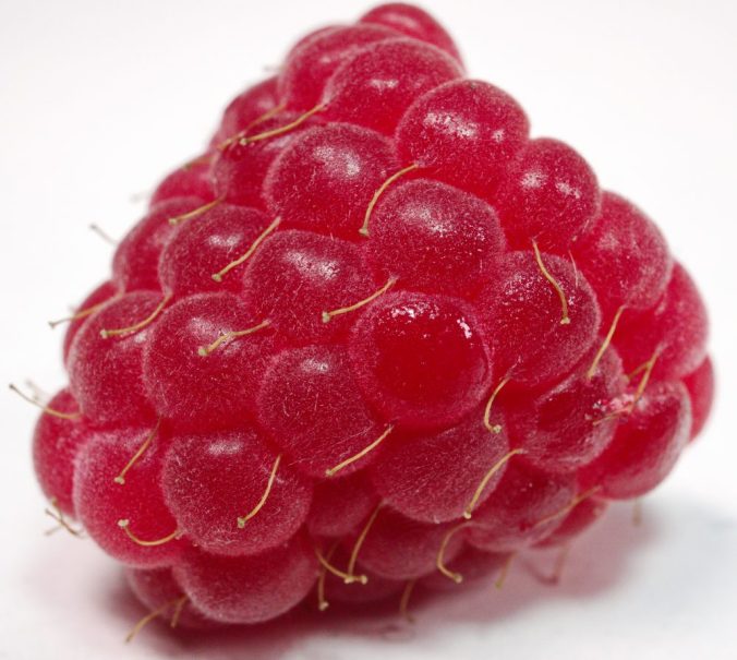 Lecker und cremig: Schnelles Himbeer-Softeis | Coconut &amp; Cucumber ...