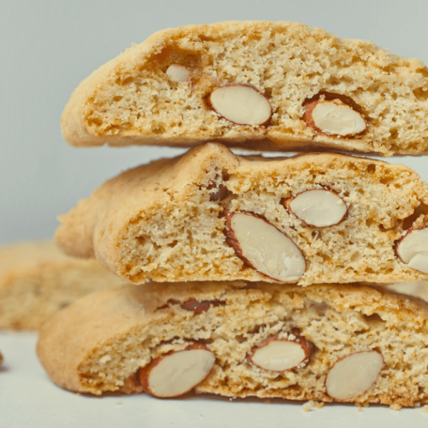 Biscotti mit karamellisierten Mandeln